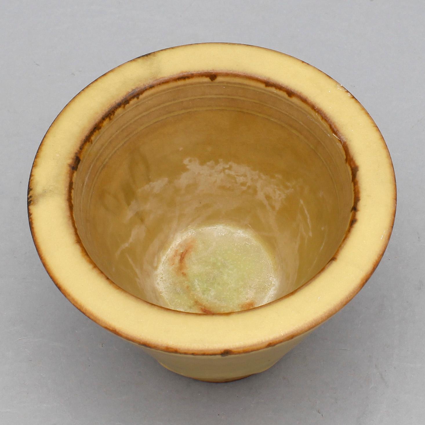 SKÅL, stengods, Farsta, Wilhelm Kåge, Gustavsberg, signerad undertill.