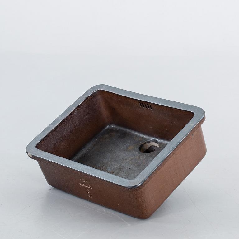 HANDFAT/VASK , saltglaserat stengods, Höganäs, 1900-talets första hälft.