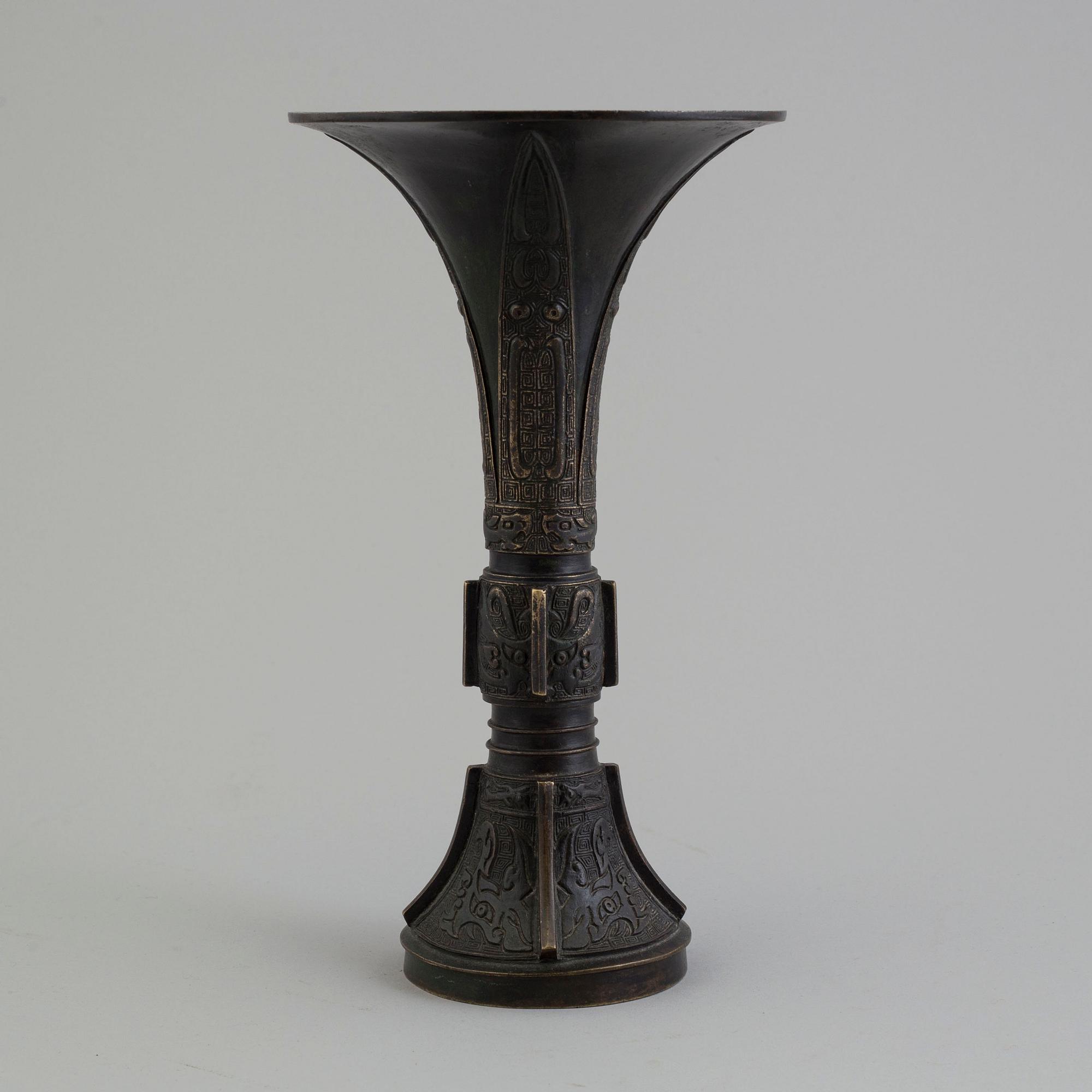 A Chinese Ming-style bronze vase.