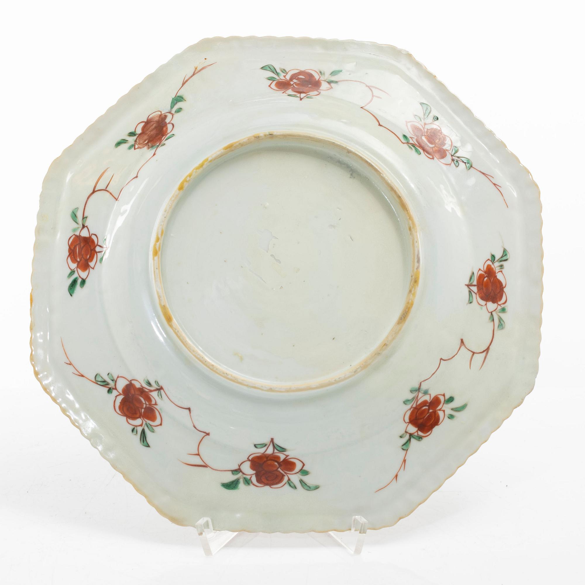 Fat, två stycken, porslin. Qingdynastin, Kangxi (1662-1722).