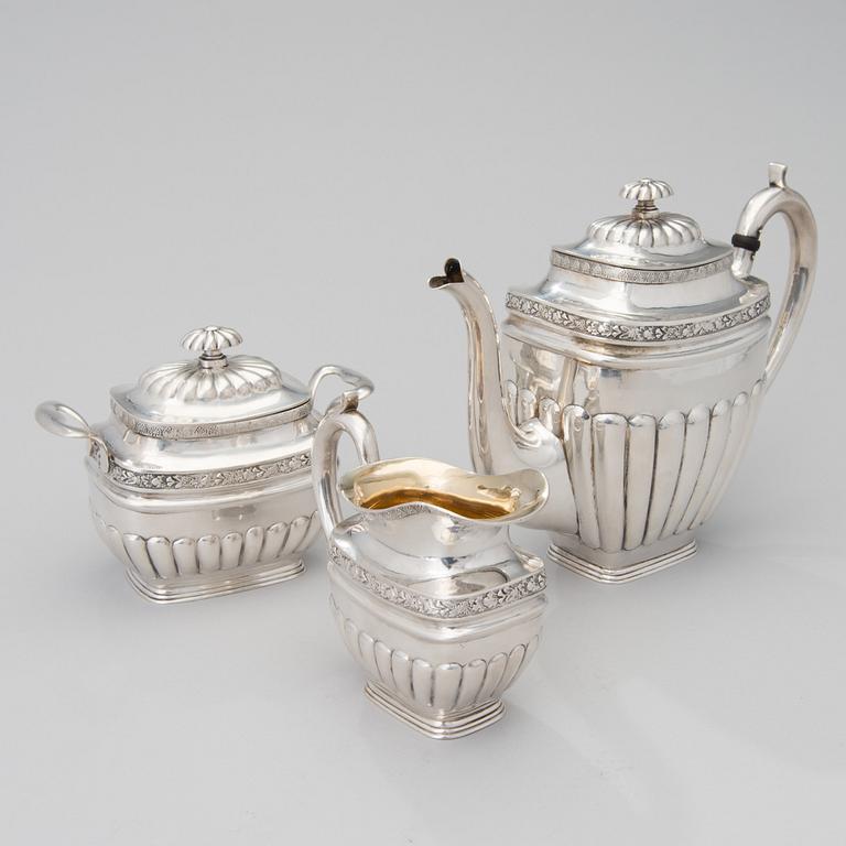 A 3-piece silver coffee set by Bruno Alexander Nylund, Helsingfors 1919. Weight circa 1336 g.