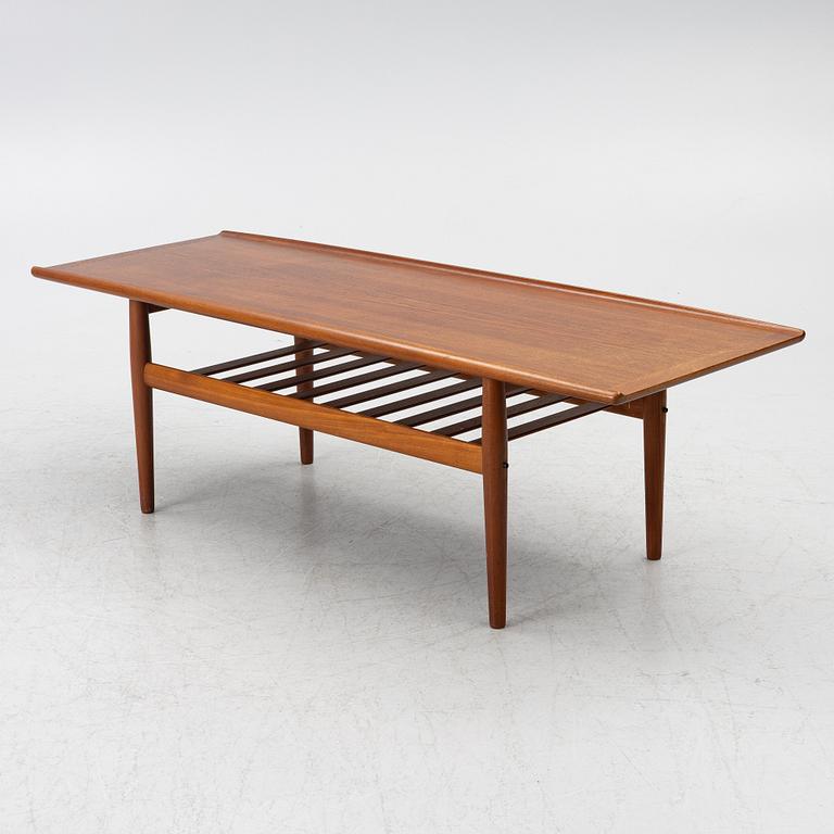 Grete Jalk, Coffee table, Glostrup Møbelfabrik, Denmark 1950s/60s.