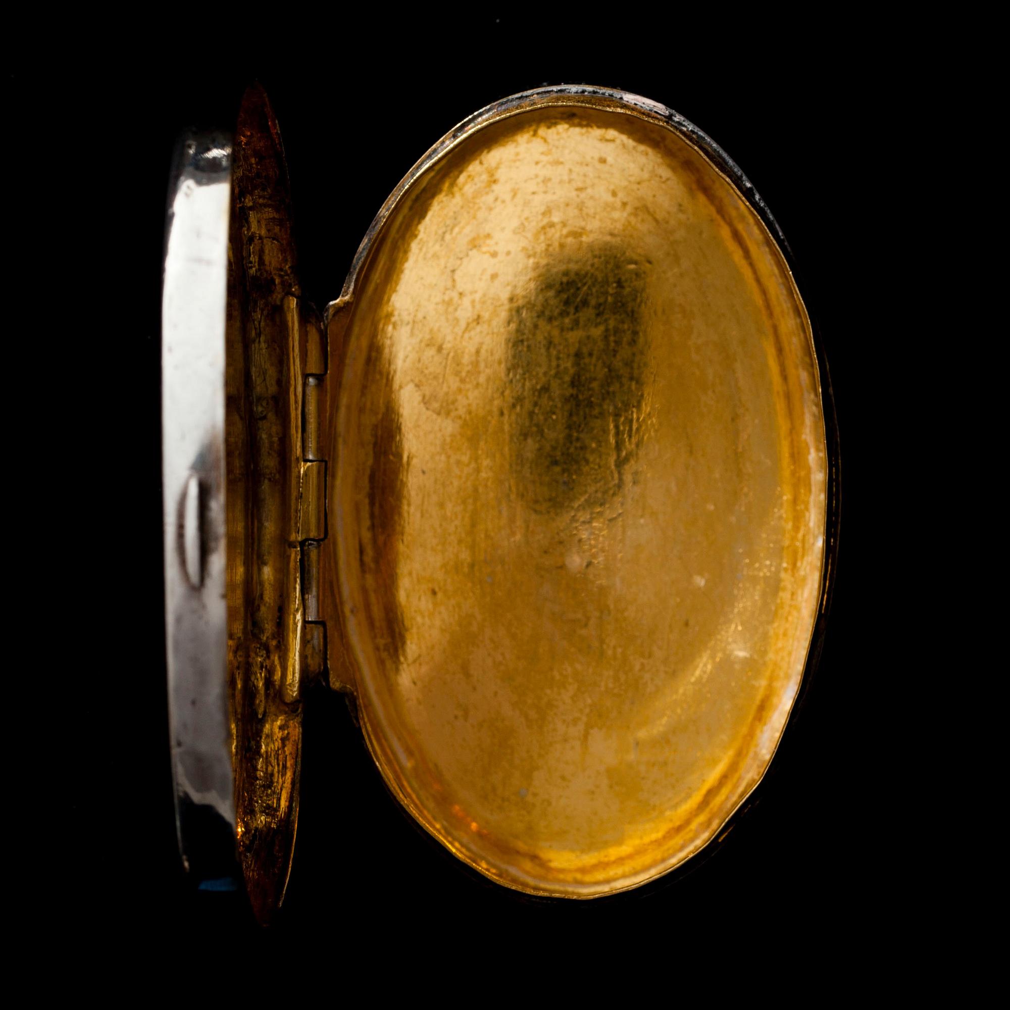 SNUSDOSA. Silver. Finland. Gjord av Johan Henrik Wahlberg i Tavastehus 1812.