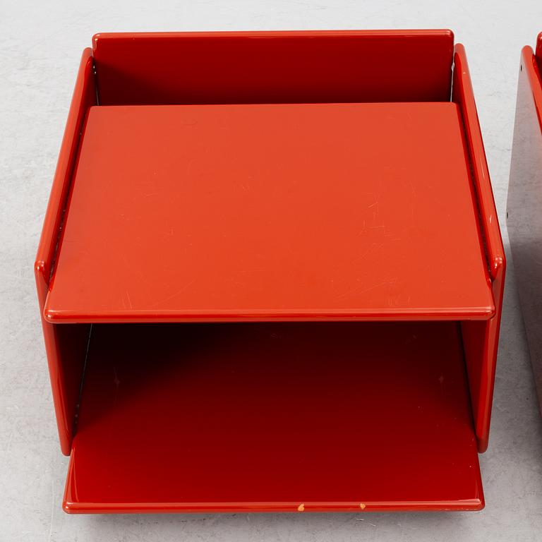Kazuhide Takahama, A pair of side tables, Simon International, end of the 20th century.