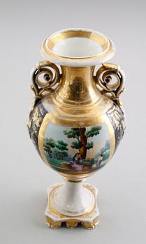 URNA, porslin, empirestil, 1800-tal.