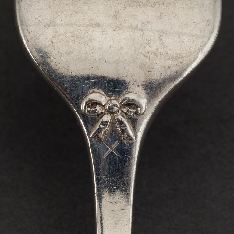 A Swedish early 20th century 166 piece silver-cutlery, Marked CGH, Stockholm 1900-1921.