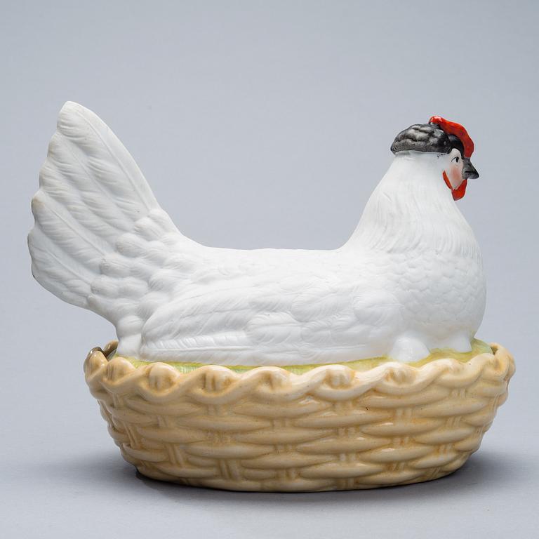 ÄGGÖMMA, porslin, 1900-talets början.