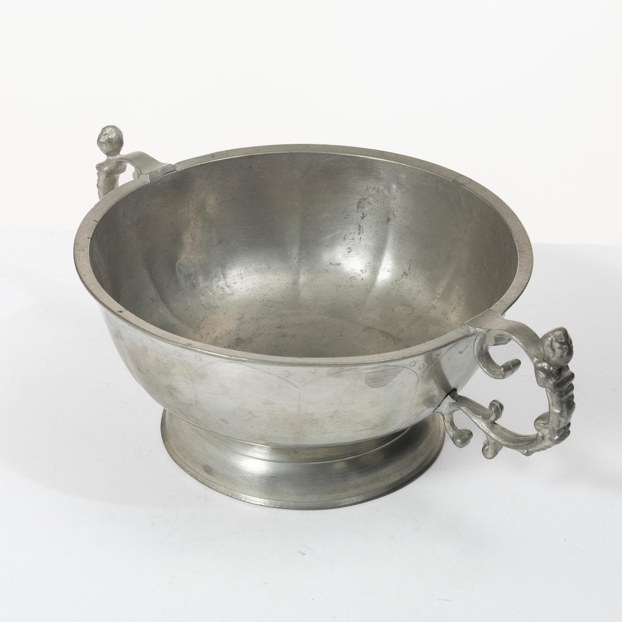A bowl by Olof Artedius, Jönköping, 1759.