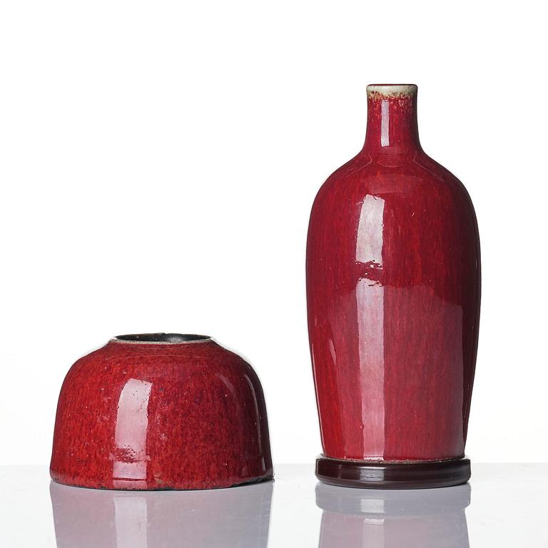 A flambé glazed vase and brush-washer, Qing dynasty, 18th/19th century.