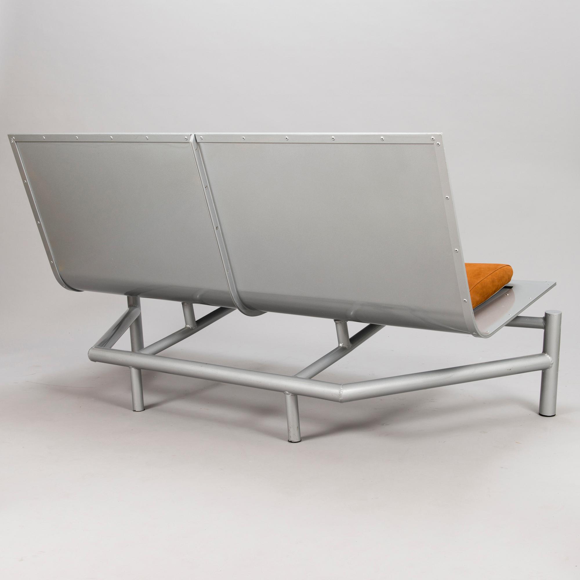 STEFAN LINDFORS, sohva "Booa", Skanno, suunniteltu 1992.