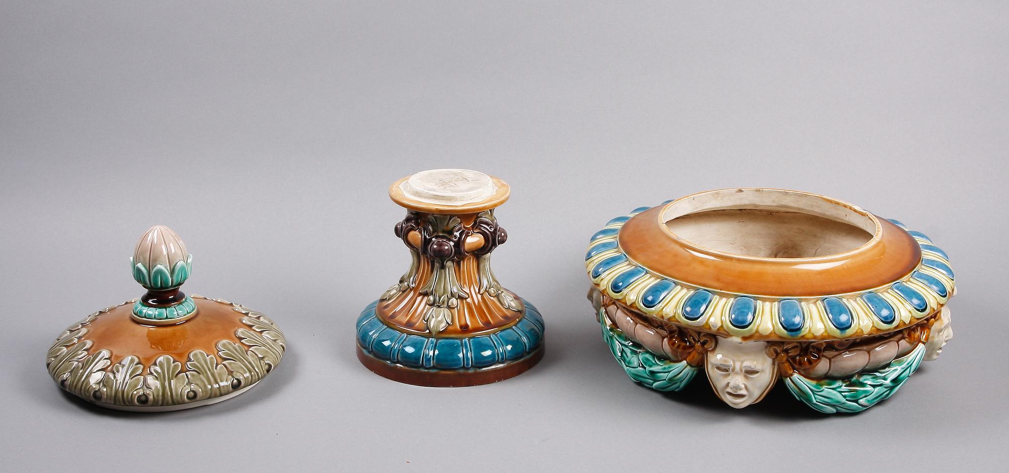 PRAKTURNA, majolika, 1800/1900-tal.