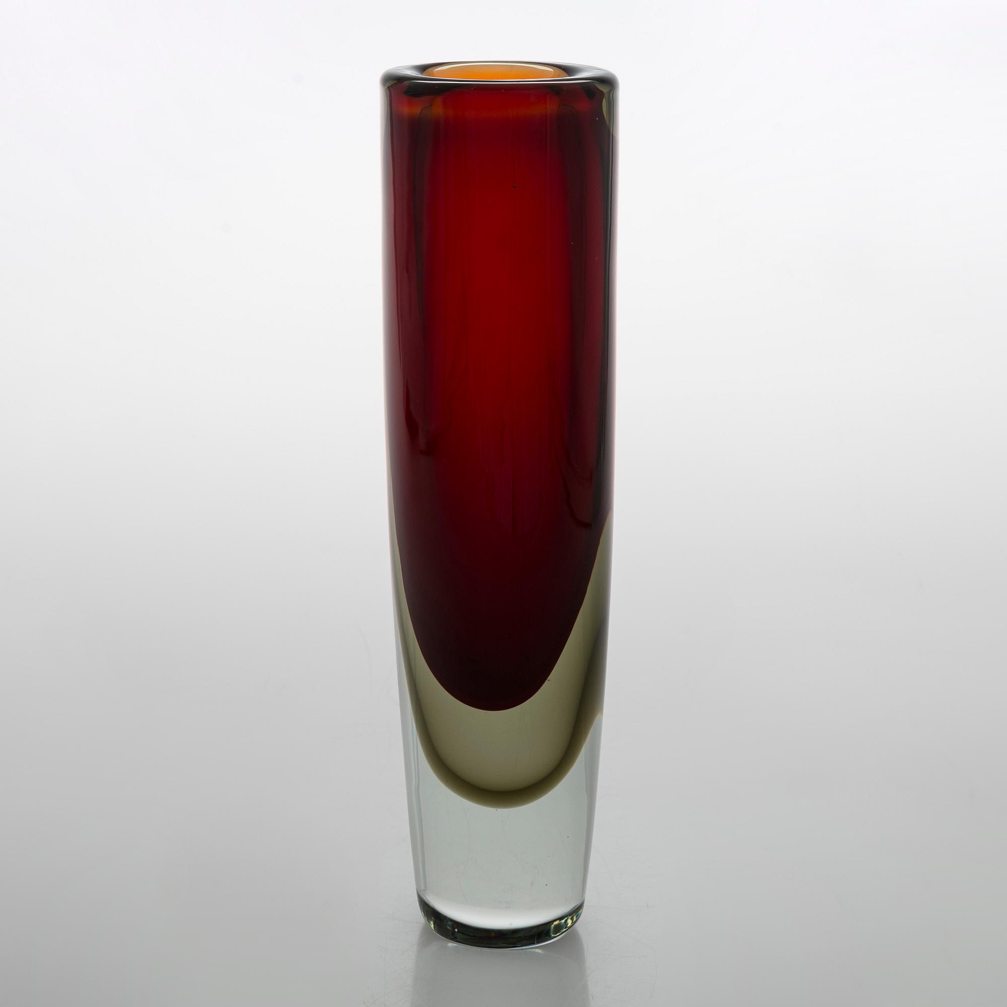 Kaj Franck, a 'KF 239' glass vase signed K. Franck Nuutajärvi Notsjö -58.