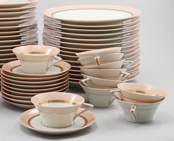 SERVISDELAR, porslin, Limoges, Frankrike, 1900-tal.