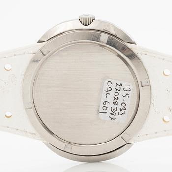 Omega, Genève, Dynamic, wristwatch, 41 x 36 mm.
