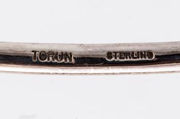 Vivianna Torun Bülow-Hübe halsring och örhängen sterling silver och pärlemor, signerade Torun sterling.