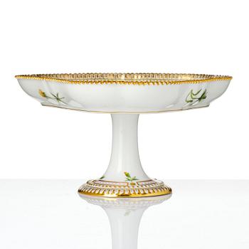 Tazza, porslin. Royal Copenhagen, "Flora Danica", Danmark, 1900-tal.