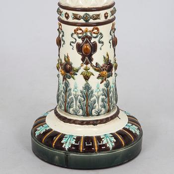 Kukkapylväs / jalusta, Arabia noin 1900.