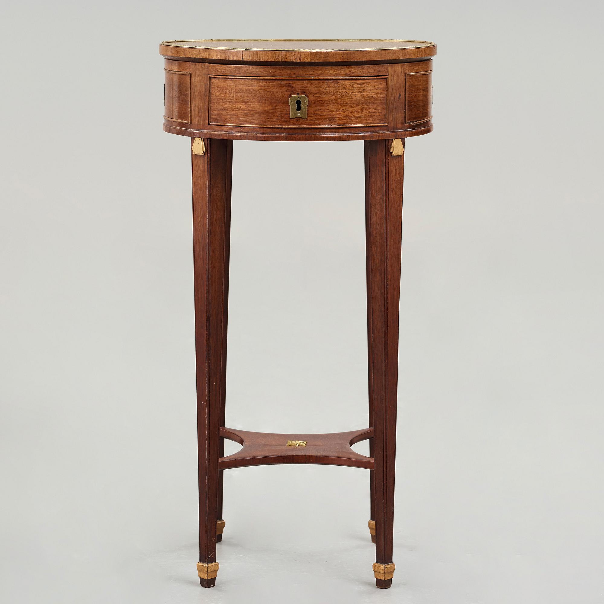 BORD, sengustavianskt, 1700-talets slut.