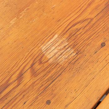 Drop-leaf table, late 19th Century.