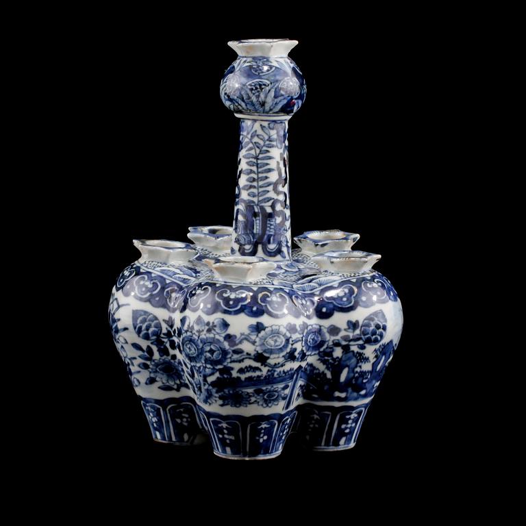 TULPANVAS, porslin, Kina, 1800-tal.