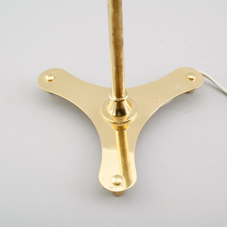 BORDSLAMPA, modell 2467/2, Josef Frank, Firma Svenskt Tenn.