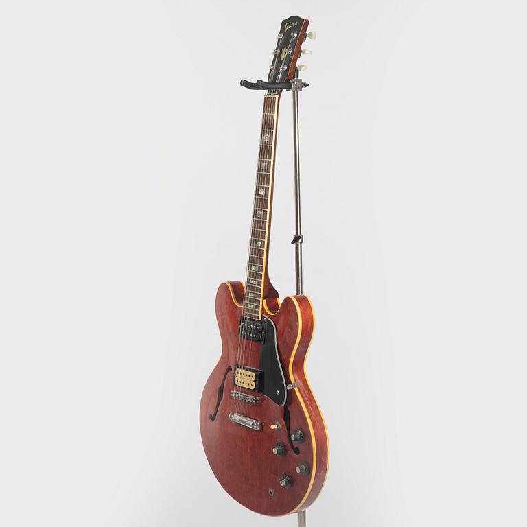 Gibson "ES-335 TDC", semi-acoustic electric guitar, USA, 1967.