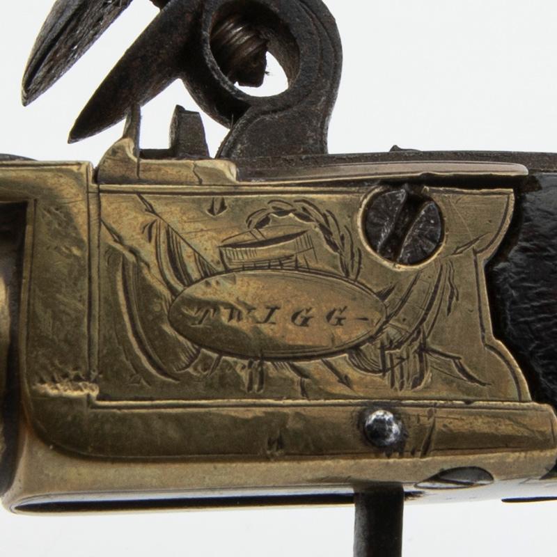 Flintlåspistol John Fox Twigg London, 1700-talets senare del.