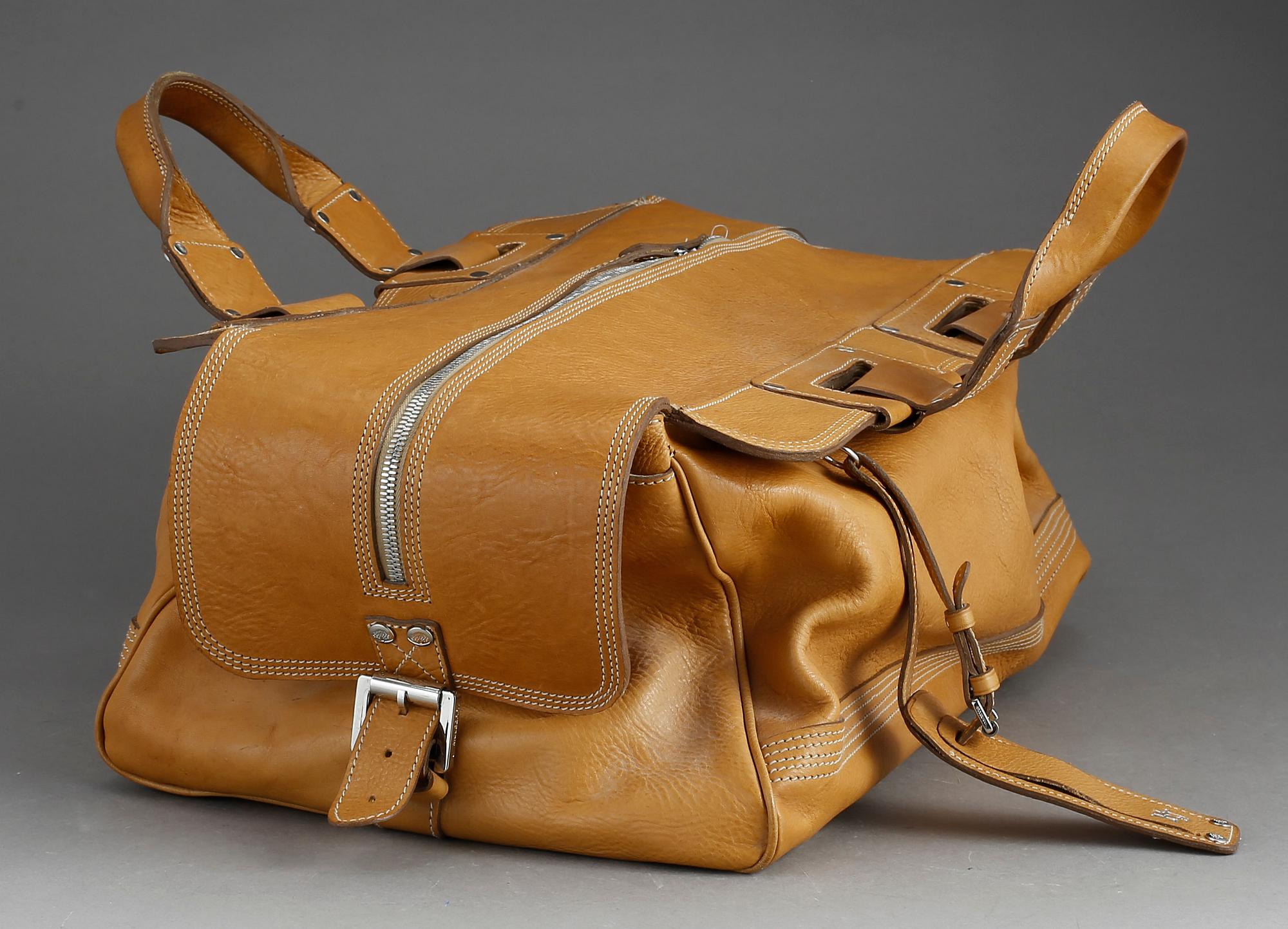 VÄSKA, Mulberry, designad av Kim Jones.