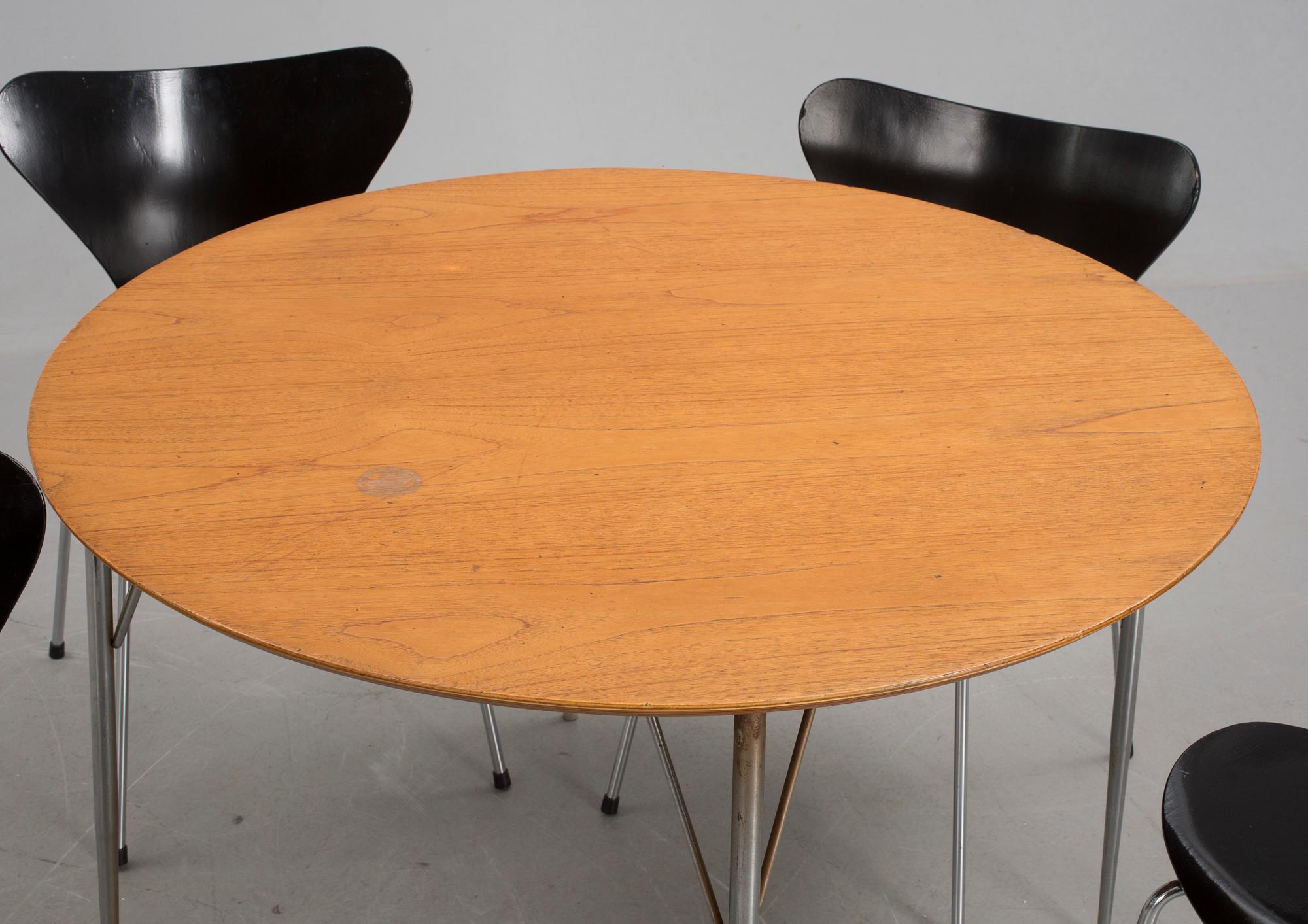 STOLAR, 4 st, "Sjuan", Arne Jacobsen och BORD, 1900-talets andra hälft.