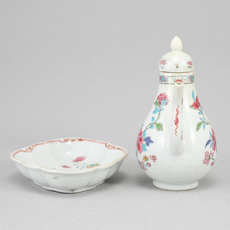 A famille rose teapot and a dish, Qing dynasty, 18th Century.