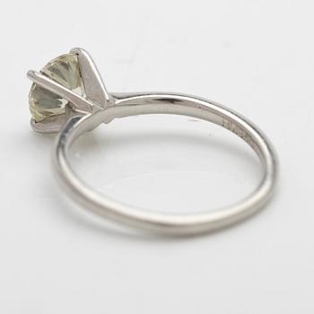 Solitaire ring in 950 platinum with a round brilliant-cut diamond, GIA certified, Van Bruun.