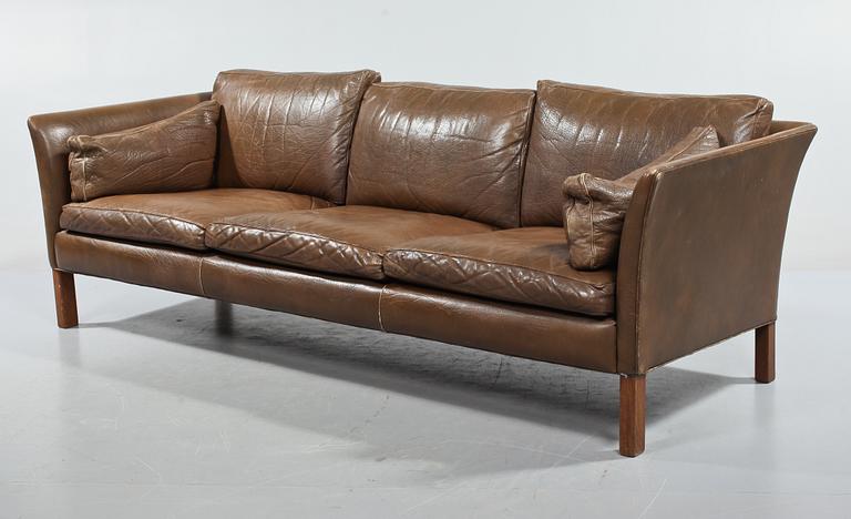 SOFFA, "Cromwell", Arne Norell för Norell, 1900-talets slut.