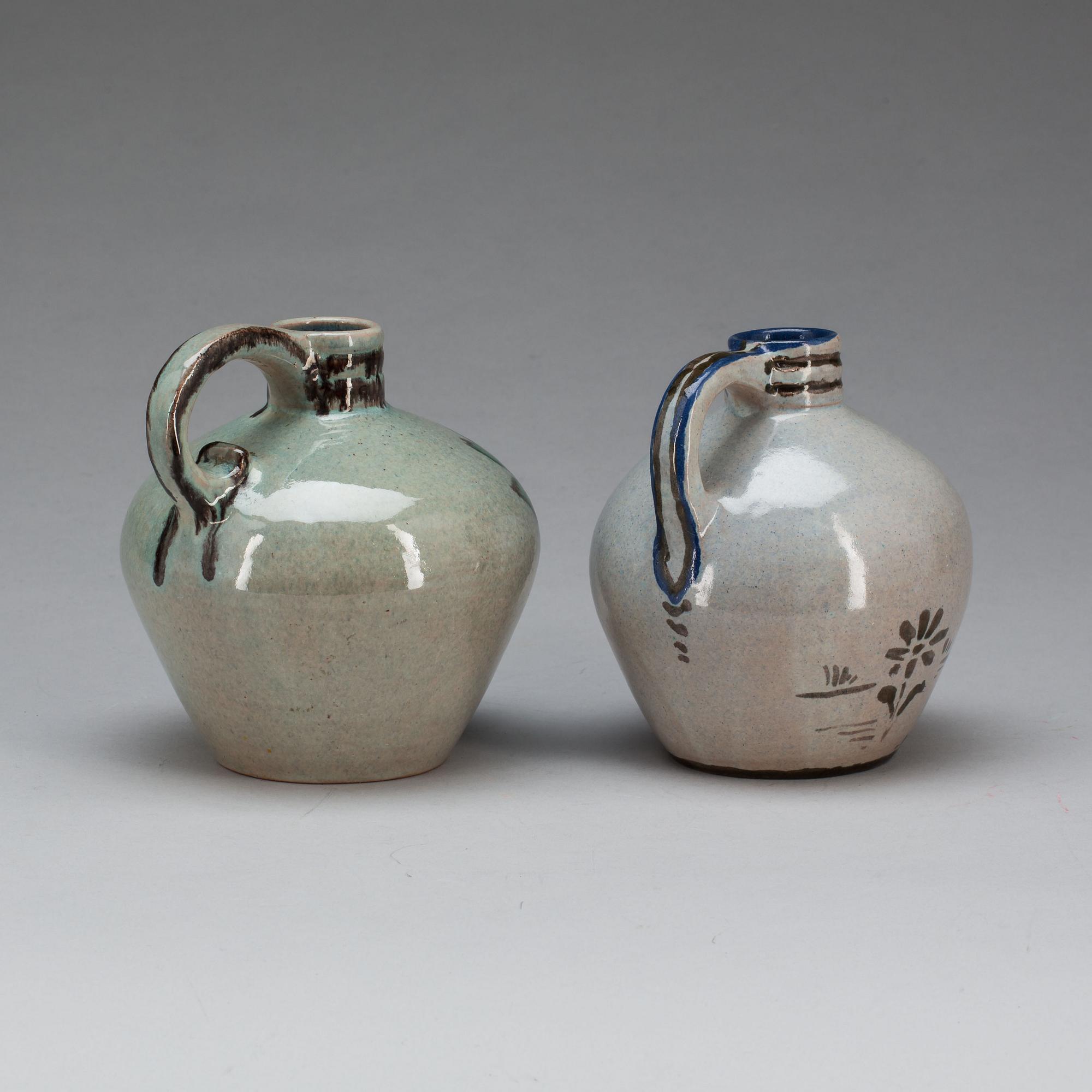 VASER, 2 st. Keramik, Hilma Persson Hjelm, 1936 resp. 1955.