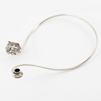 Stigbert, collar, neck ring, silver and rock crystal.