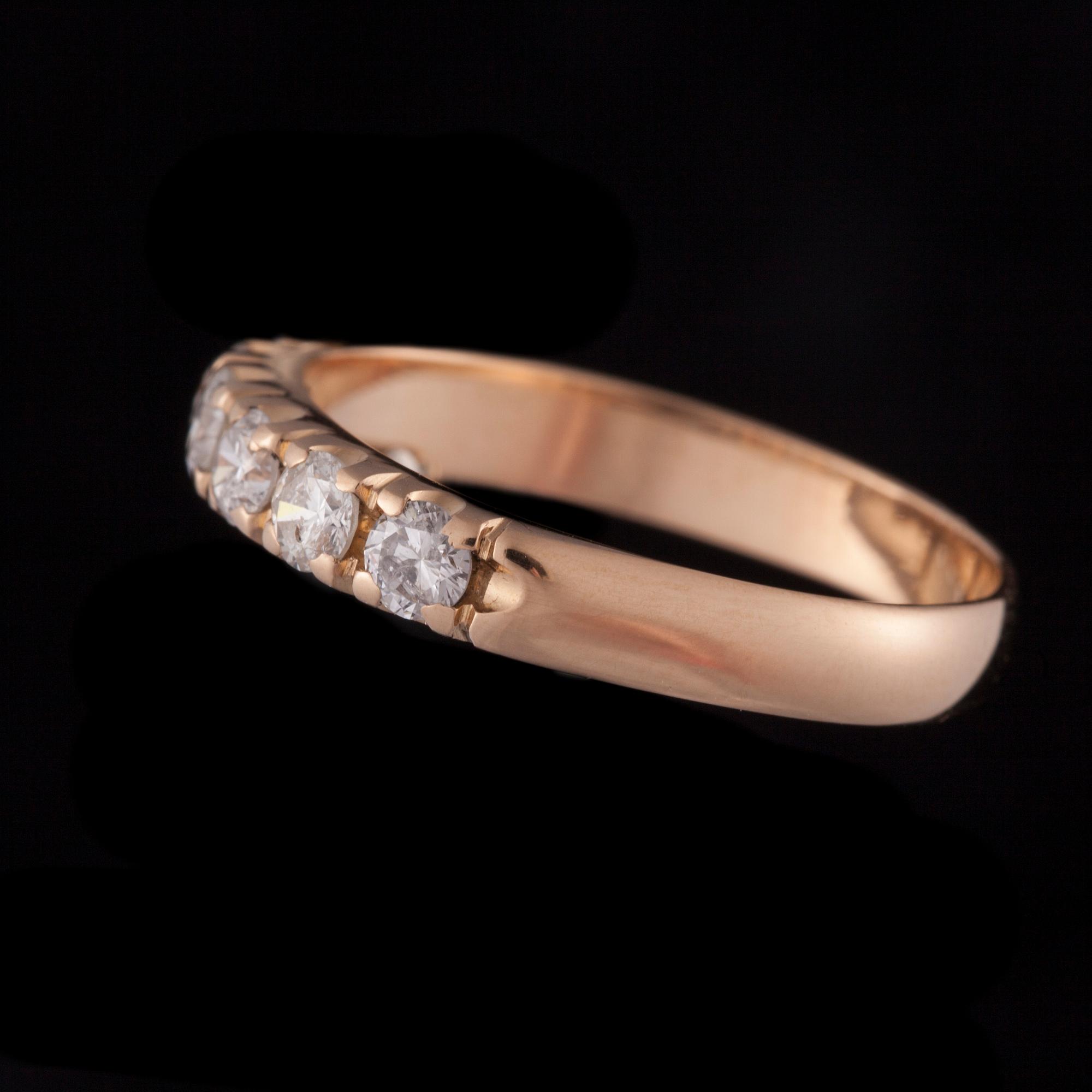 RING, 18K guld, briljantslipade diamanter. Vikt ca 2,3 g.