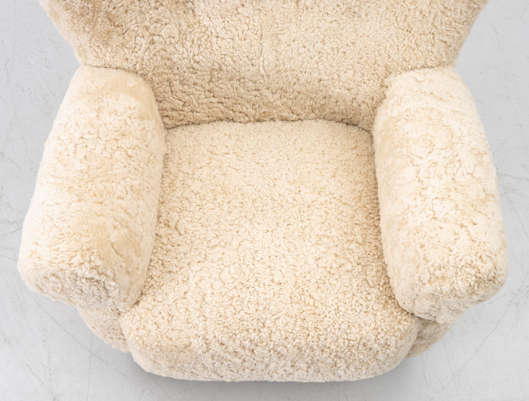 A Swedish Modern armchair, mid20th century.