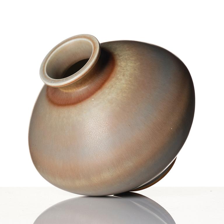 Berndt Friberg, a stoneware vase, Gustavsberg studio, Sweden 1966.