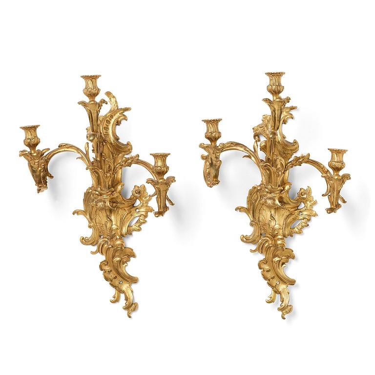 Appliquer, ett par, för tre ljus, omkring år 1900, Louis XV-stil.