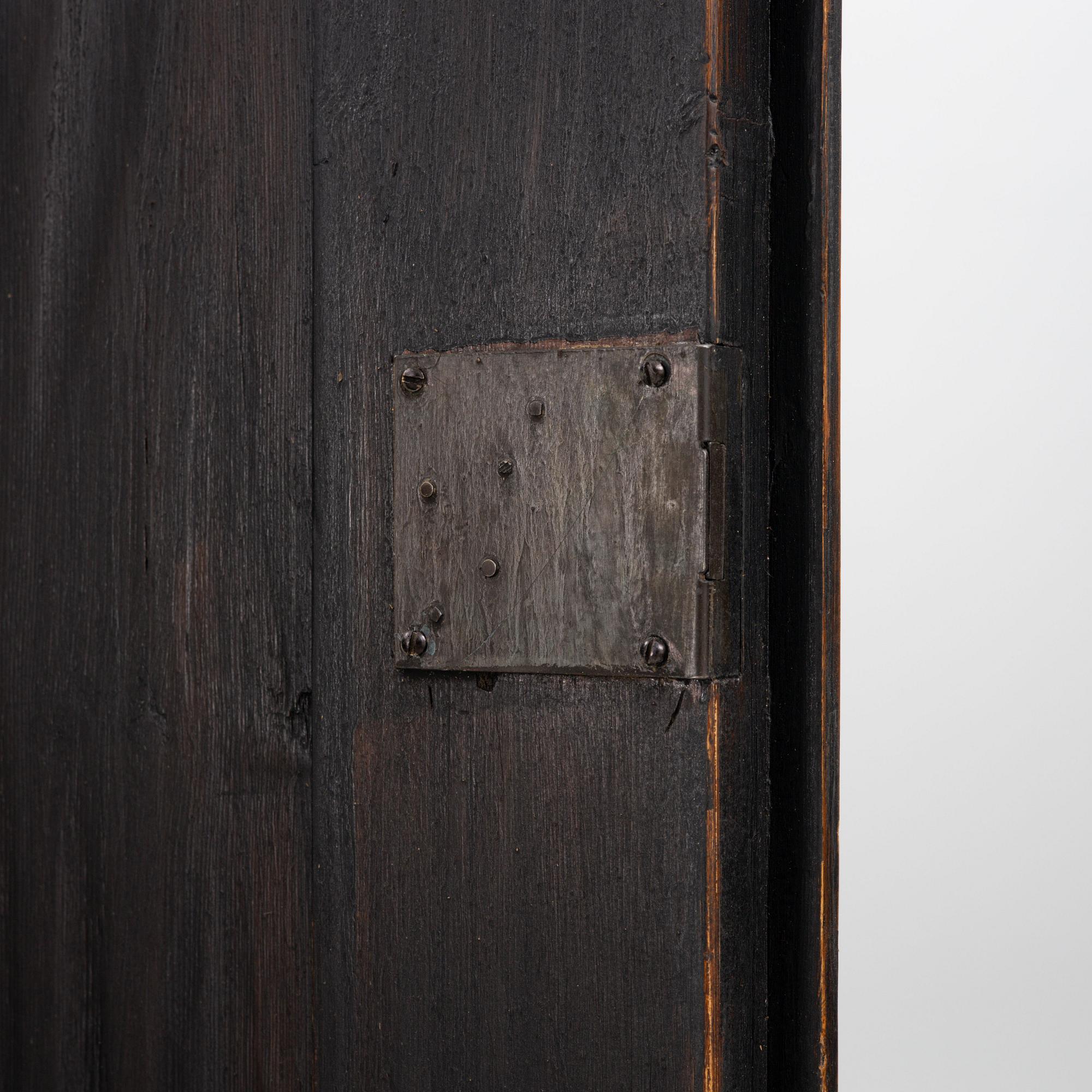 A writing cabinet, 18th/19th century.