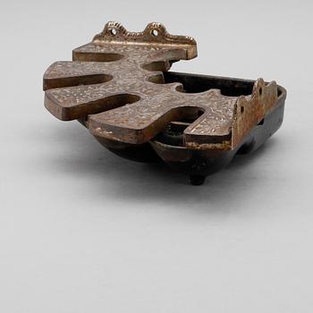 PARAPLYSTÄLL, gjutjärn och vitmetall, omkring år 1900.