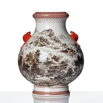 Urna, porslin. Kina, Republik, 1900-tal.