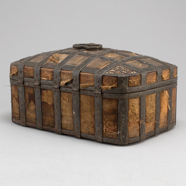 COFFER, 17th Century.