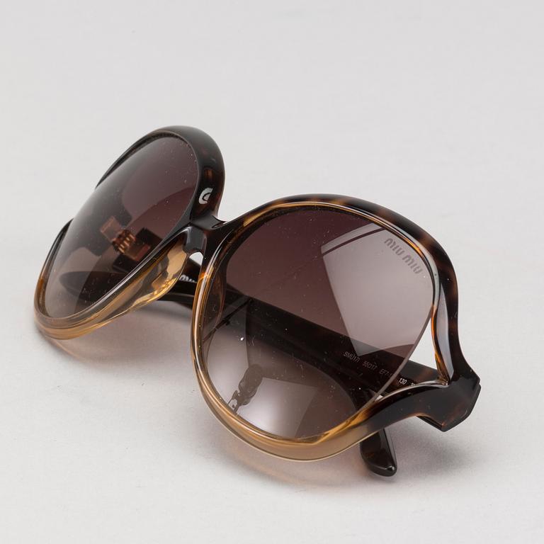 MIU MIU, sunglases.