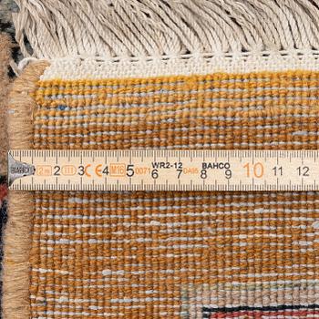 Matta, Heris, ca 600 x 390 cm.