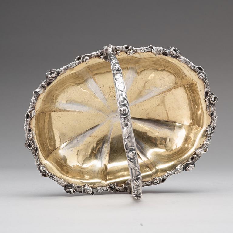 A Russian 19th century parcel-gilt silver fruit basket,  St. Petersburg 1861.