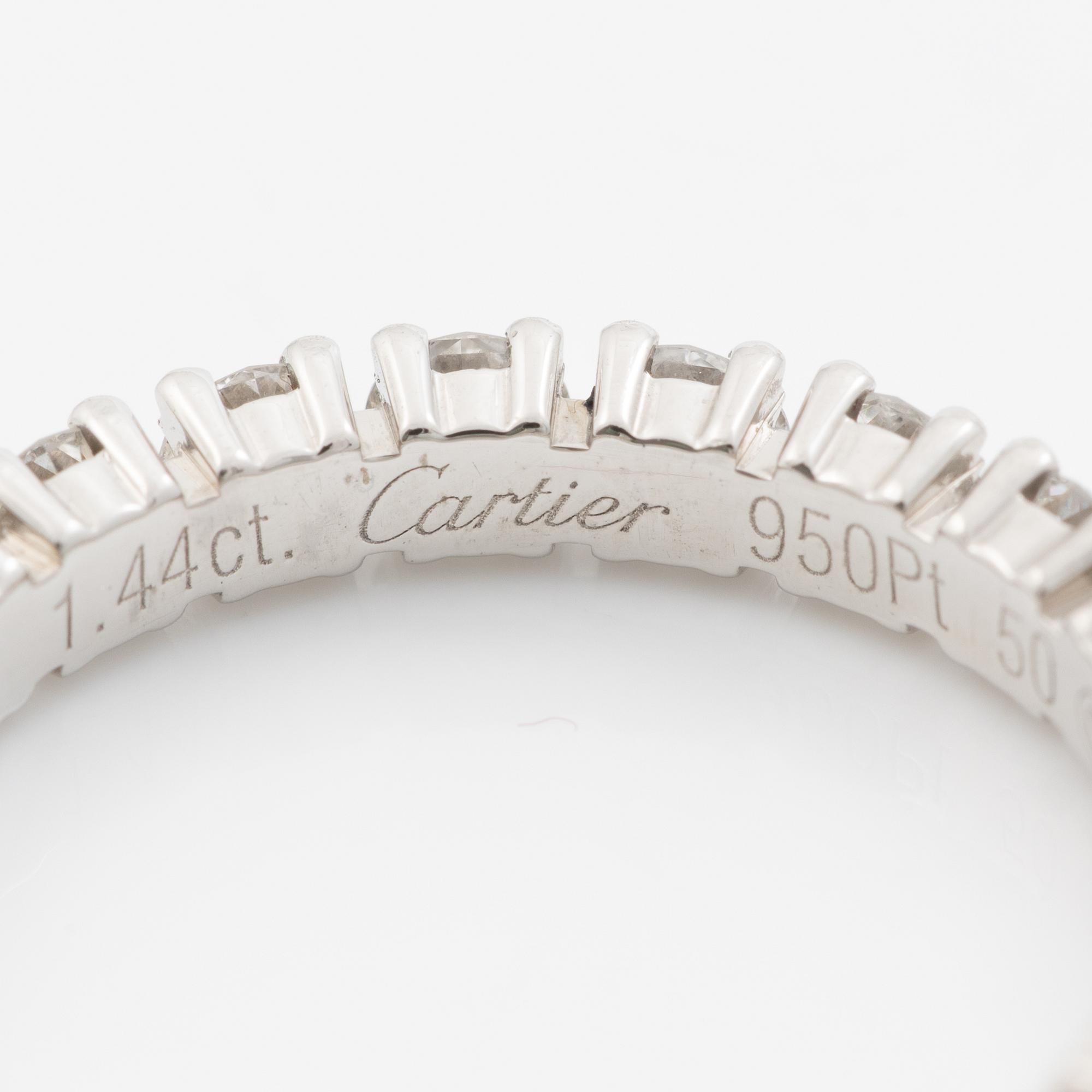 Ring, Cartier, helallians platina med briljantslipade diamanter.