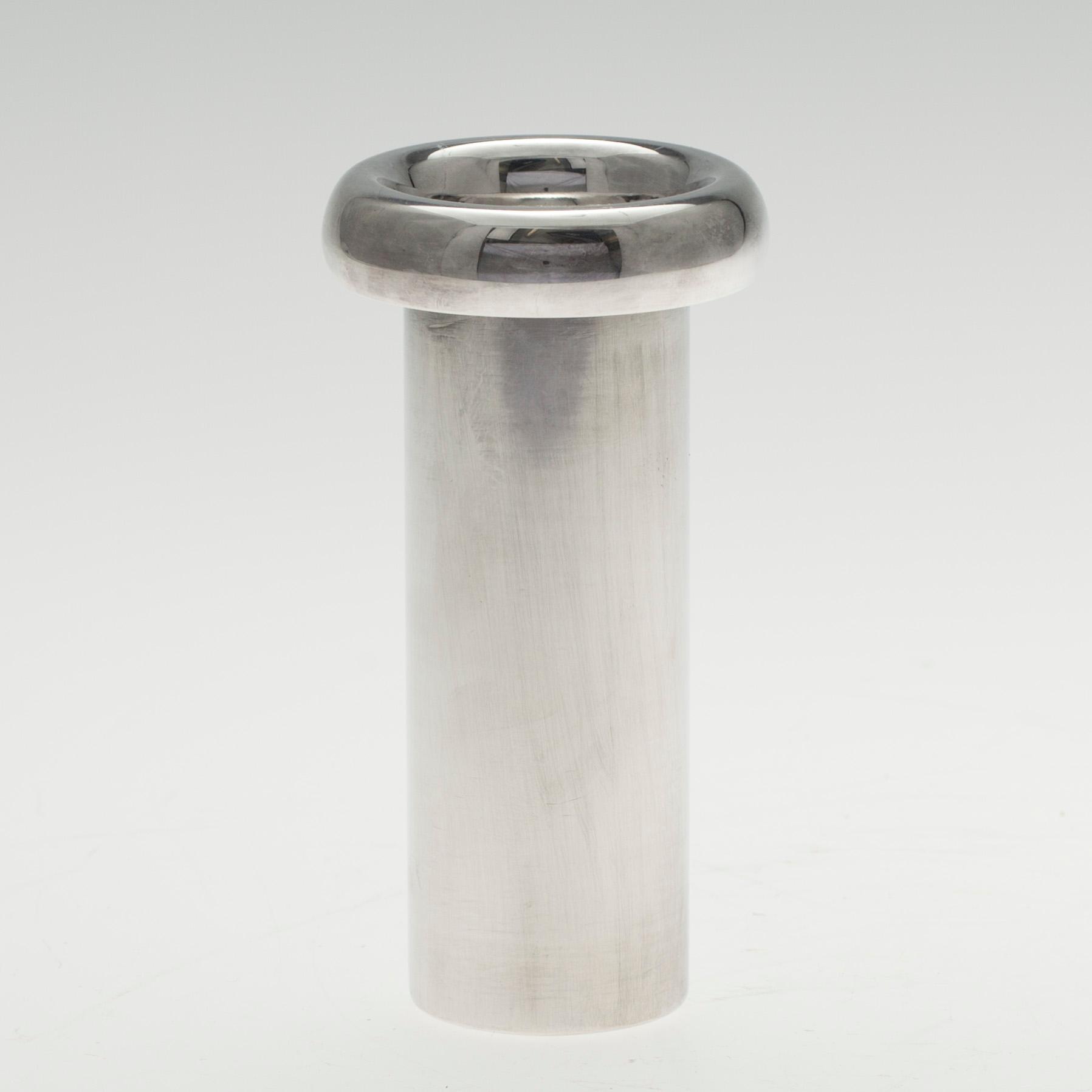 VAS, sterling silver, design Tapio Wirkkala 1990. Vikt 109 g.