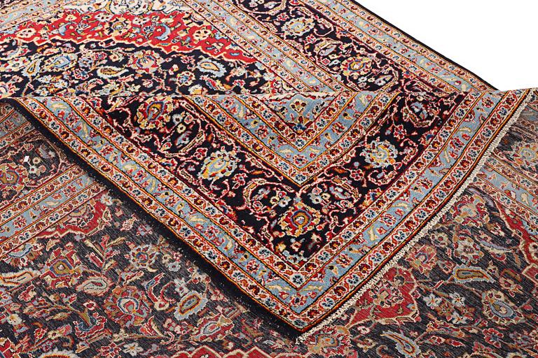 Matta, Keshan, ca. 343 x 254 cm.