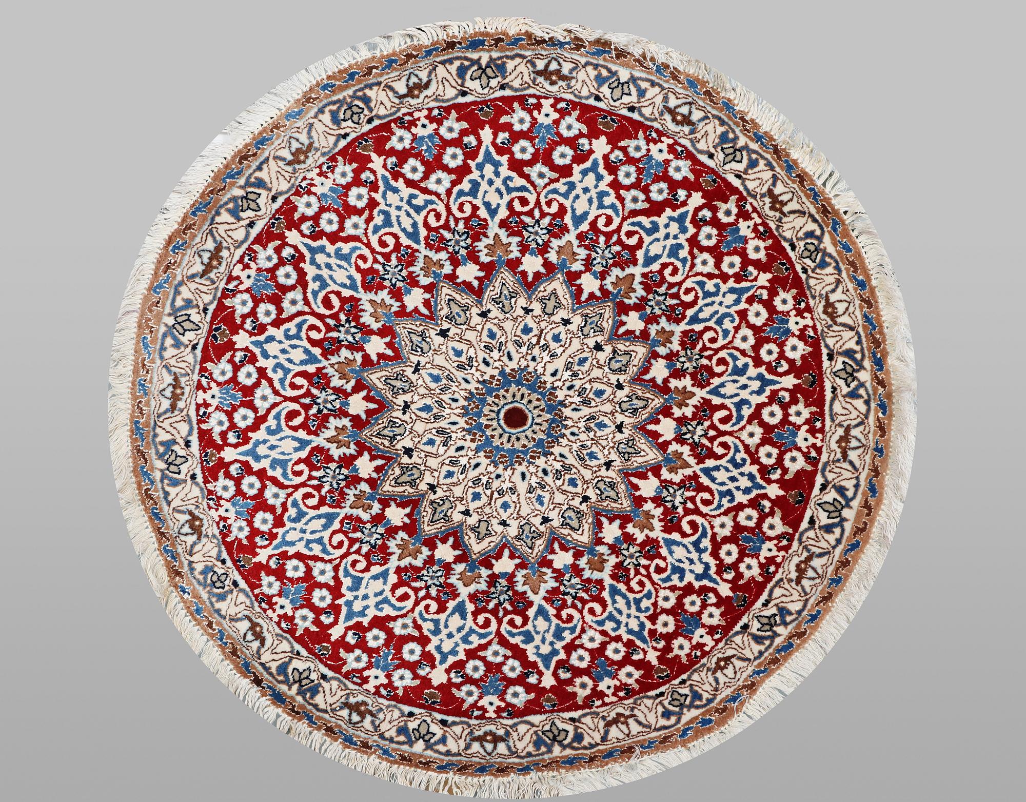 Matta, Nain, part silk, ca 101 x 101 cm.