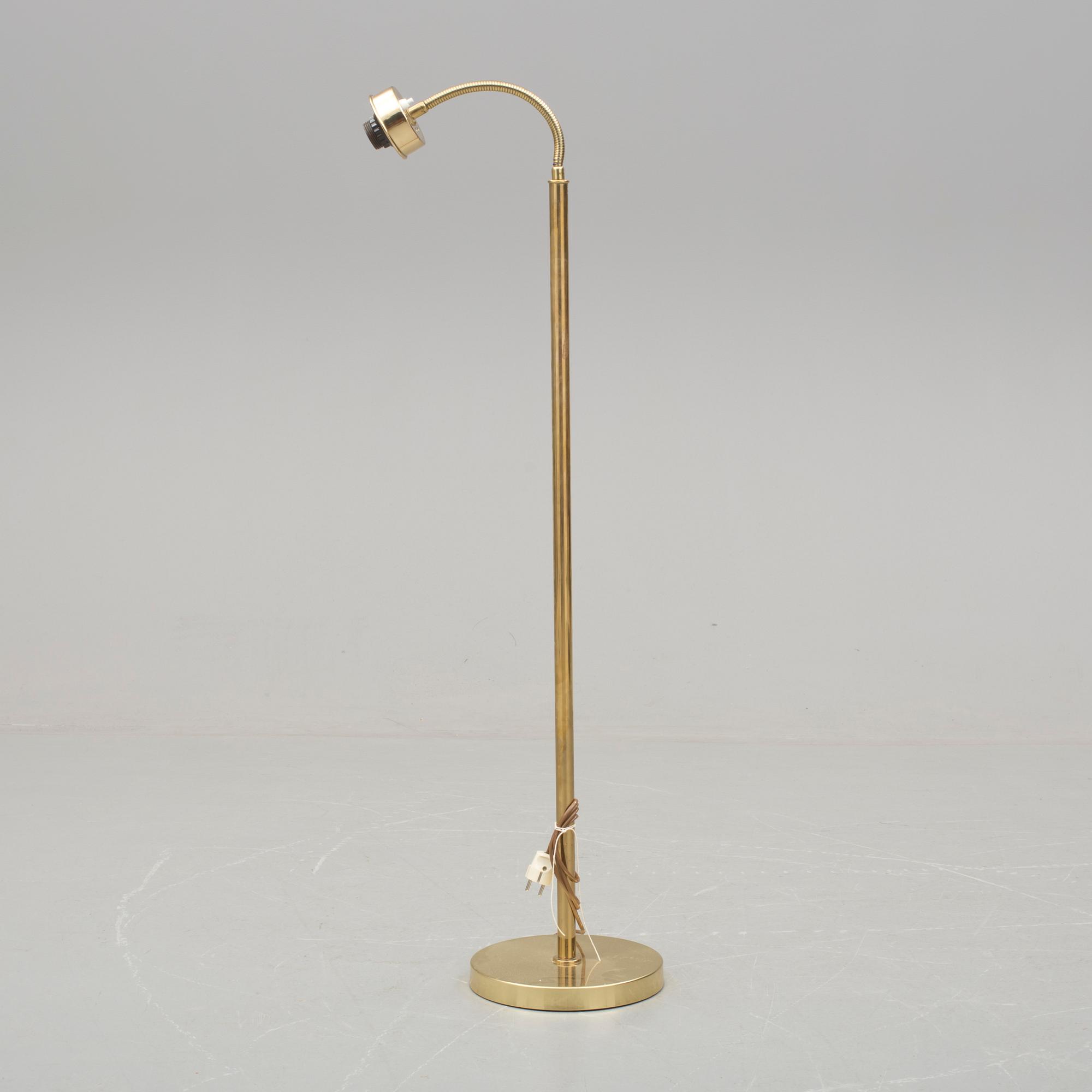 GOLVLAMPA, mässing, Josef Frank, modell 1838, Firma Svenskt Tenn.